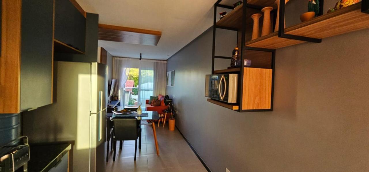 Em Apartment *
